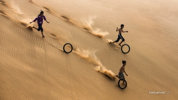 Children On Sand Dunes in Binh Thuan