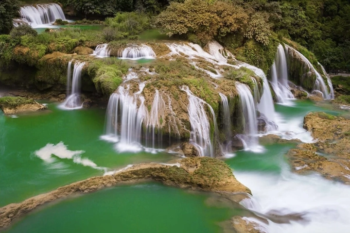 Ban Gioc Waterfall Level 3