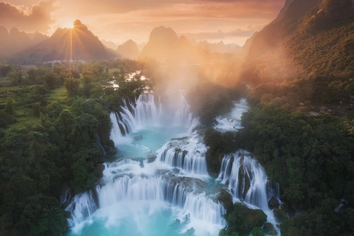 Ban Gioc Waterfall Sunrise