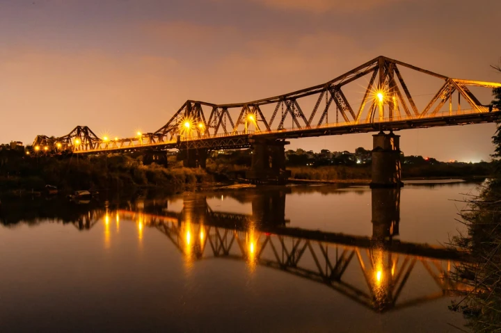 Long Bien Bridge