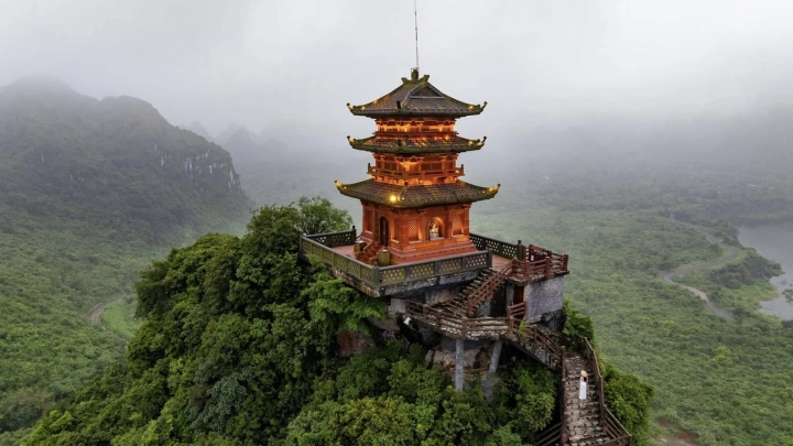 Ngoc Tam Chuc Pagoda Ninh Binh