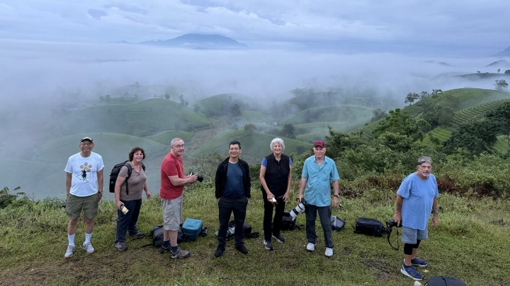 Vietnam Photo Workshop Critique Session In Long Coc Tea Plantation Oct 2025
